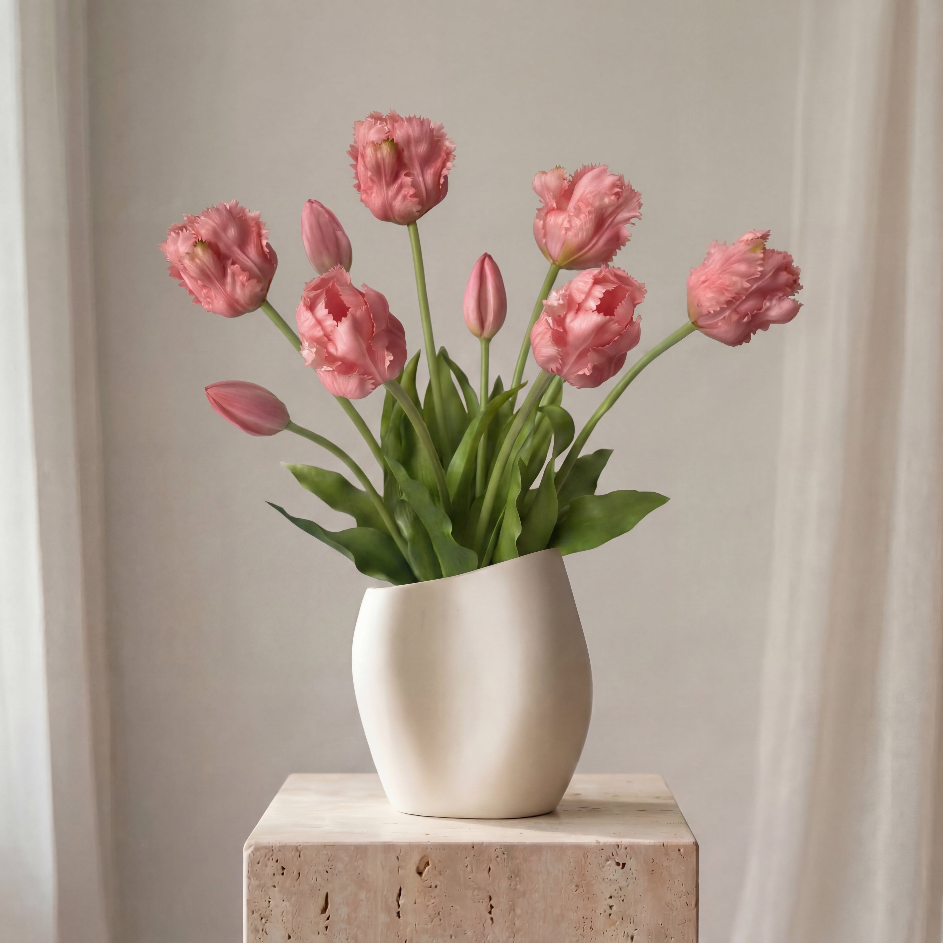 Kunstige blomster i vase